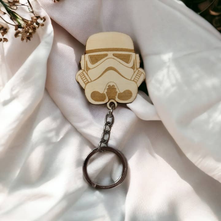 Studio Rima – wholesale Nyckelring - Unisex – Star Wars nyckelring med väggmonterad nyckelhållare – Geek nyckelringar6