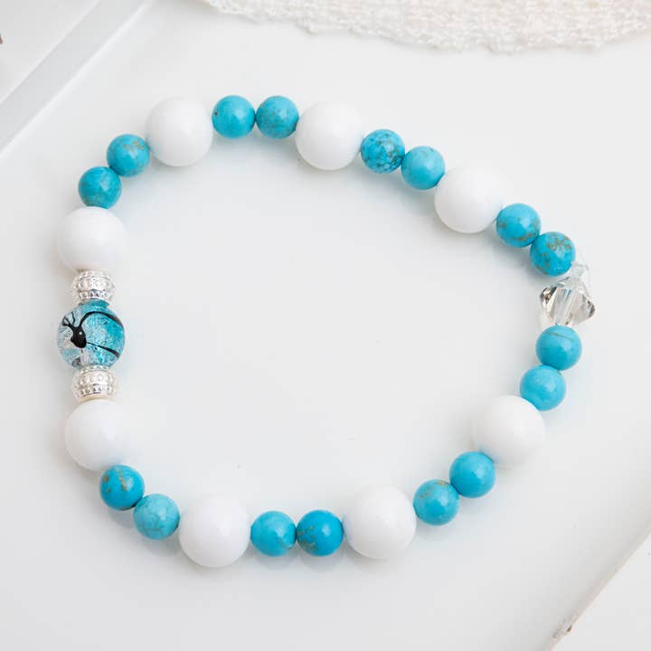 Turquoise Magnesite bracelet for wholesale by Bijoux Lyne Meikle