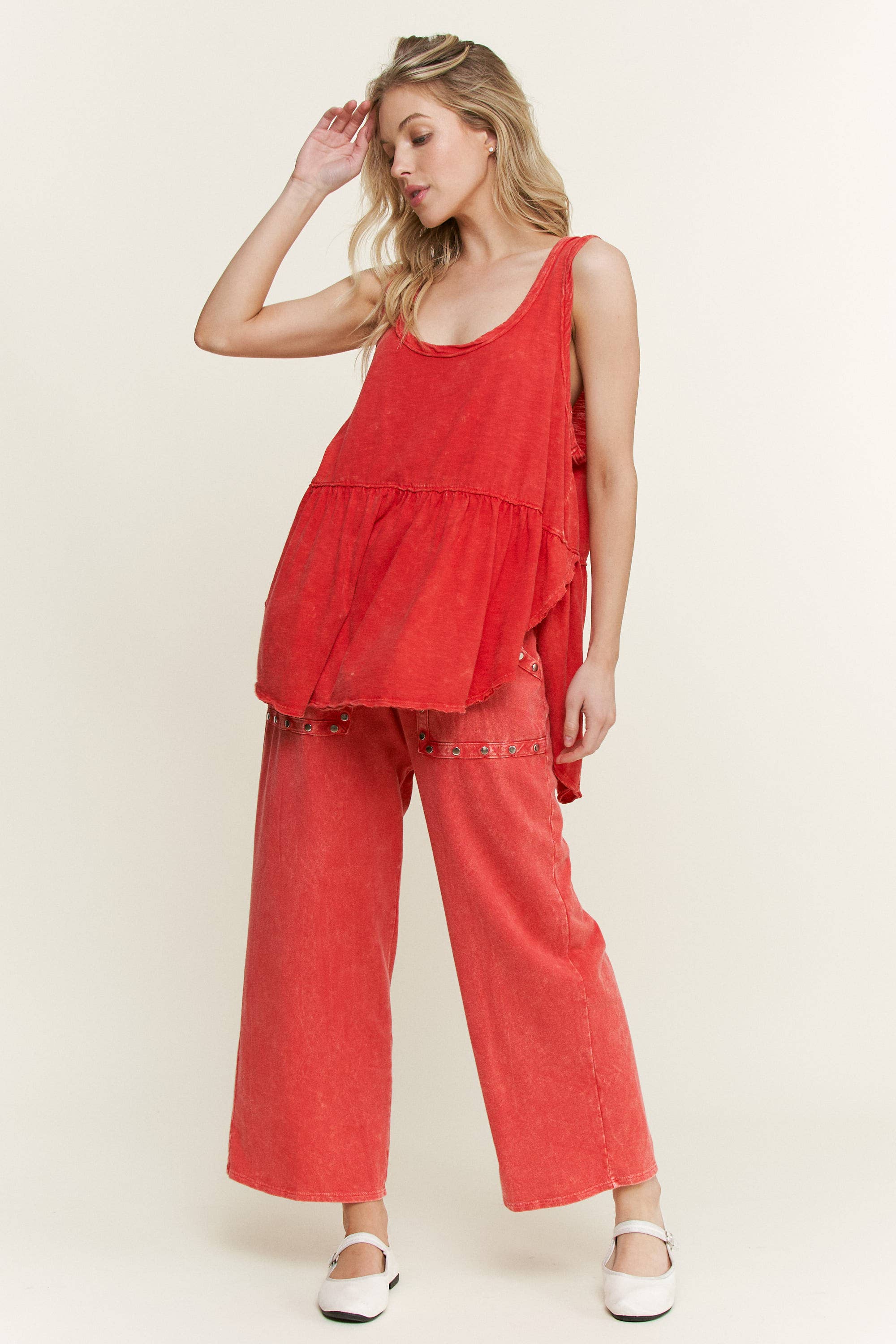 J.Her – Großhandel Lounge-Trainingshose/-Jogginghose – Damen – Mineralgewaschene, mit Nieten besetzte Wide-Leg-Hosentaschen HP65493