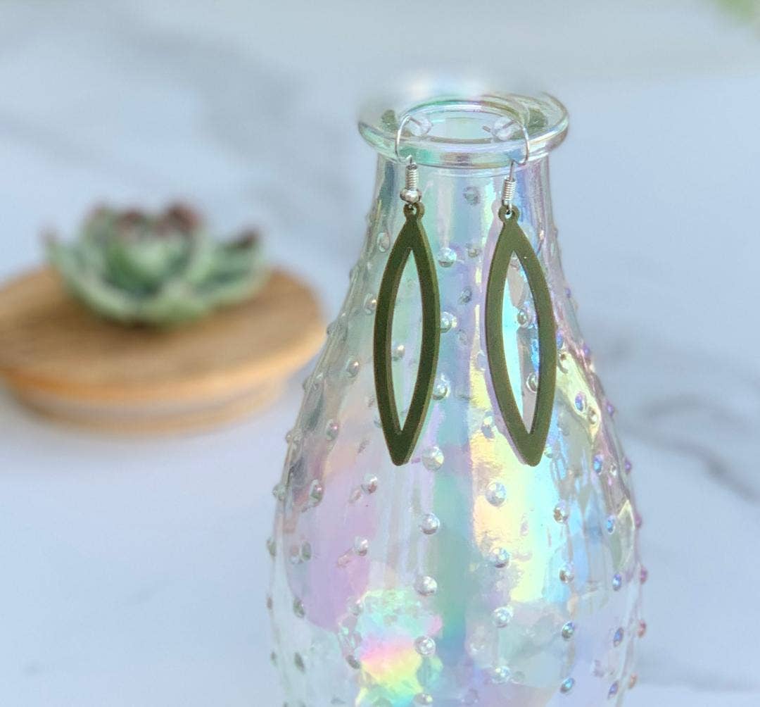 APARA Jewelry - Wholesale Dangle Earrings - WILD Delightful Olive Earrings