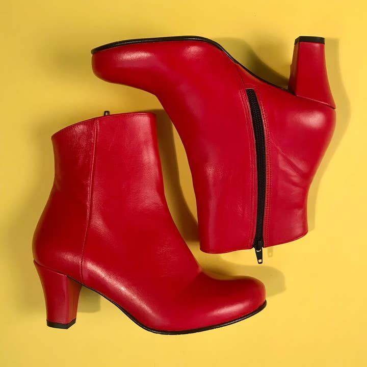 Alice | Rood leer voor wholesale door Minna Heino AB