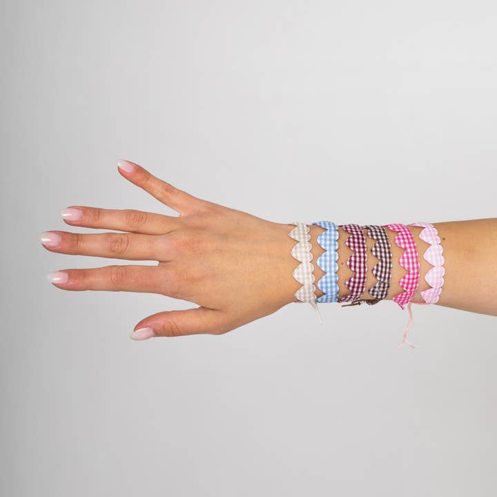 Hartvormige stoffen armband voor wholesale door Feb Sartorial Knitting