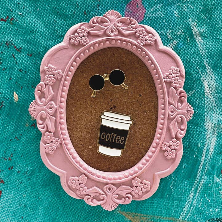 Tazas de Café y Gafas de Sol Mini Pines de Esmalte | Juego de 2 piezas para venta al por mayor de Predictable Art