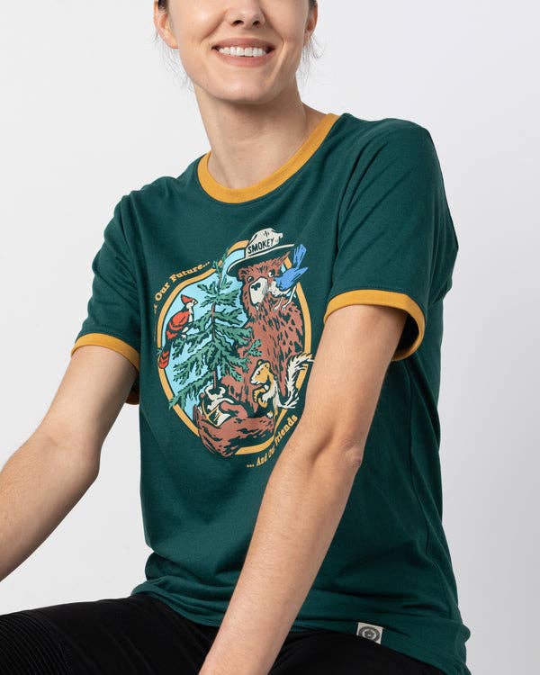 The Landmark Project - Vendita all'ingrosso Maglietta serigrafata - Unisex - Ringer Unisex a Maniche Corte di Smokey's Friends4