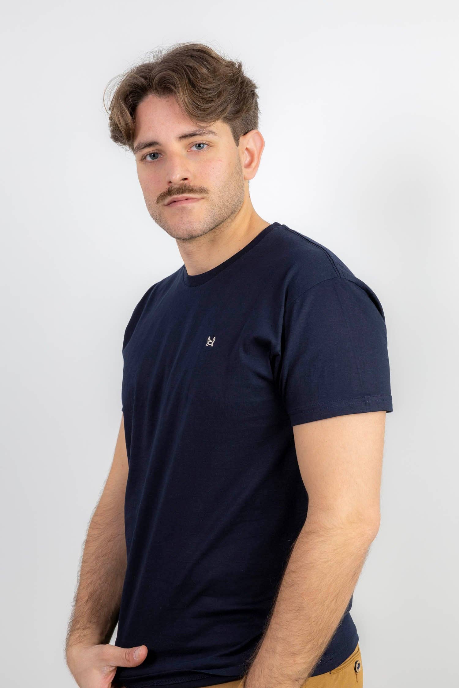 Custi Mikelo: Men's Clothing & Christmas Gifts - Vendita all'ingrosso Maglietta - Uomo - T-shirt base blu navy2