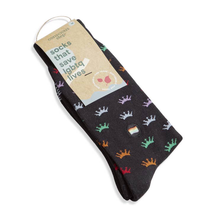 Conscious Step – Großhandel Socken - Unisex – Socken, die LGBTQ-Leben retten (Bunte Kronen)1