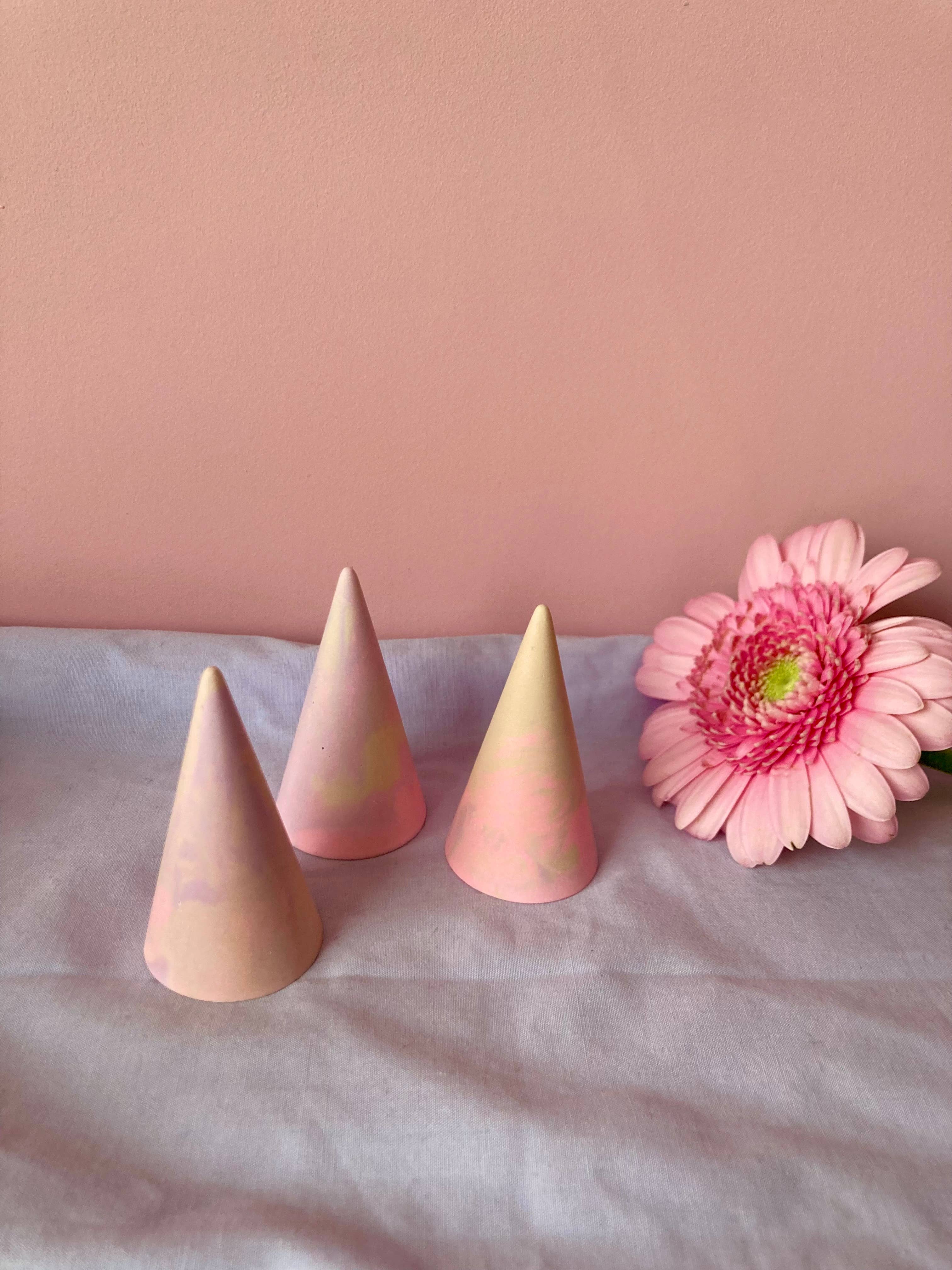 Piece by Jackson - Wholesale Jewelry Stand & Display - Tie dye ring cone1