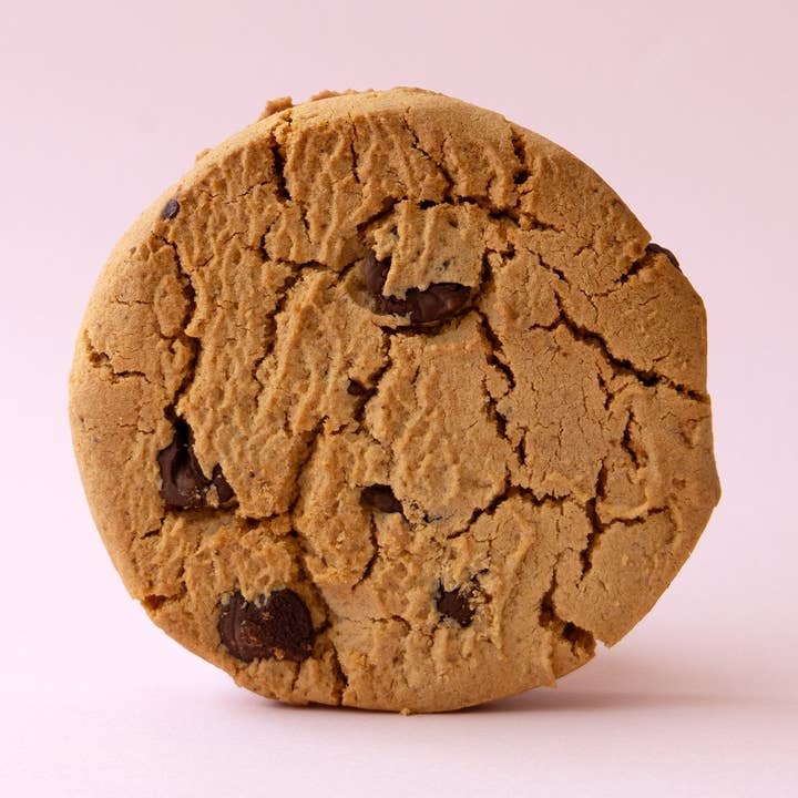 Crumble Charms - Wholesale Biscuit - Salted Chocolate Chip Cookie (6 Pack)0