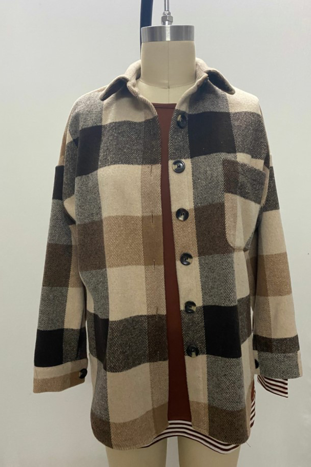 UNISHE - Wholesale Shirt Jacket/Shacket - Women's - XC1359 Plaid Flannel Shacket Jacket Women1