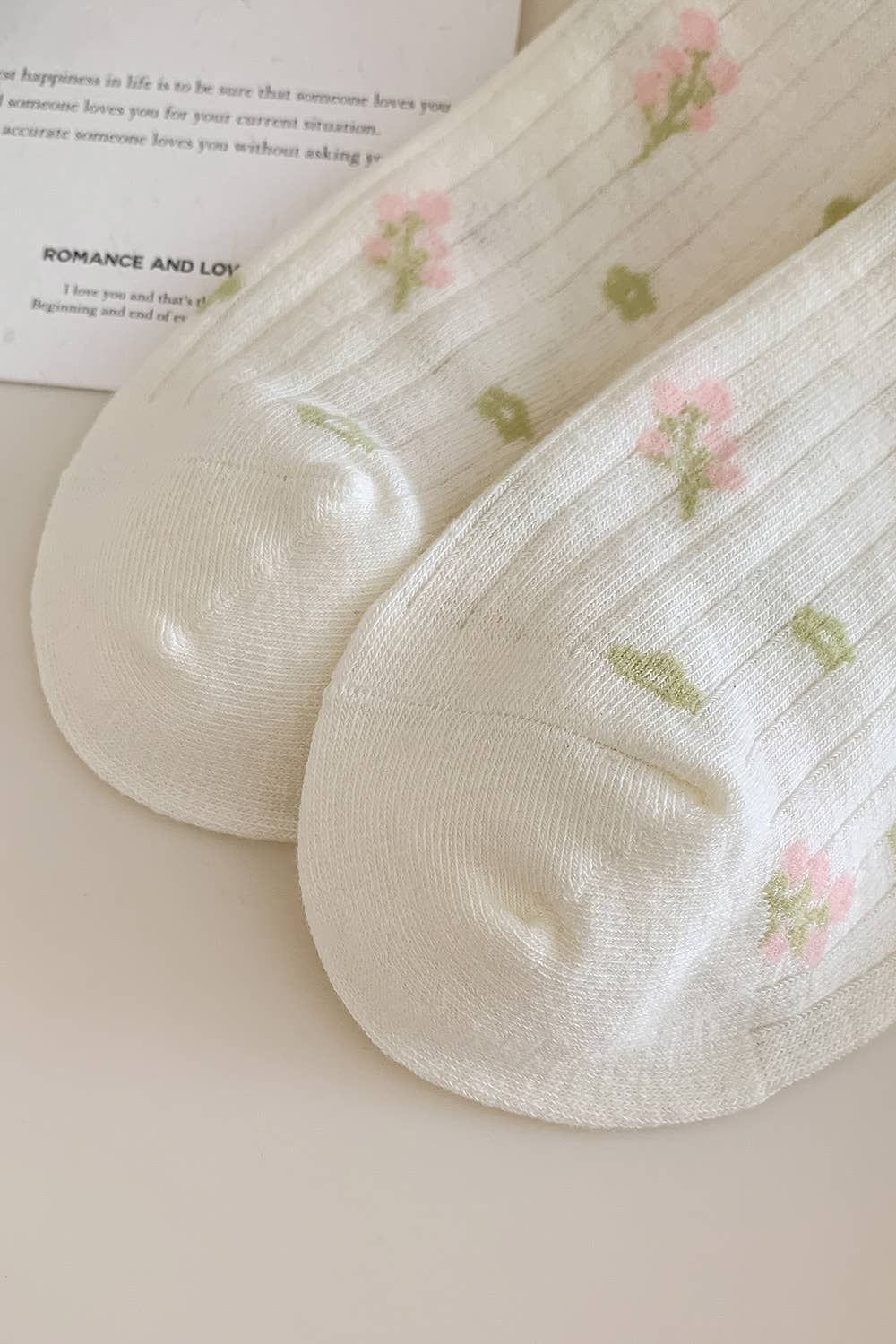 Blank Short socks with pink flowers and ruffled edge 🌸🤍 for wholesale on Faire4