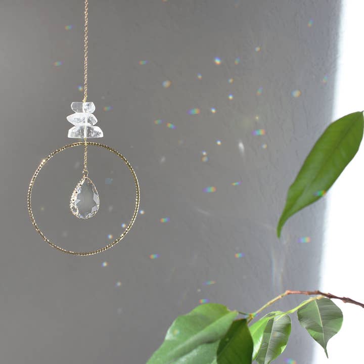 Glass crystal suncatcher and natural quartz for wholesale by Minalis