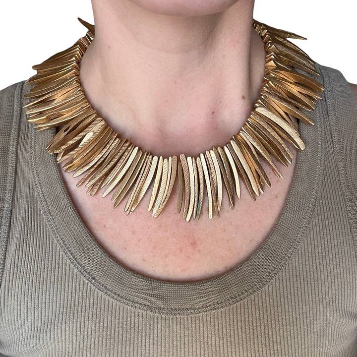 NOUVELLE-YORK SASHA pour la vente par Cannon Collar