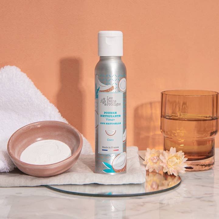 La Poudre Nettoyante Visage Coco - Bio - COSMOS ORGANIC pour la vente par Les Petits Prödiges