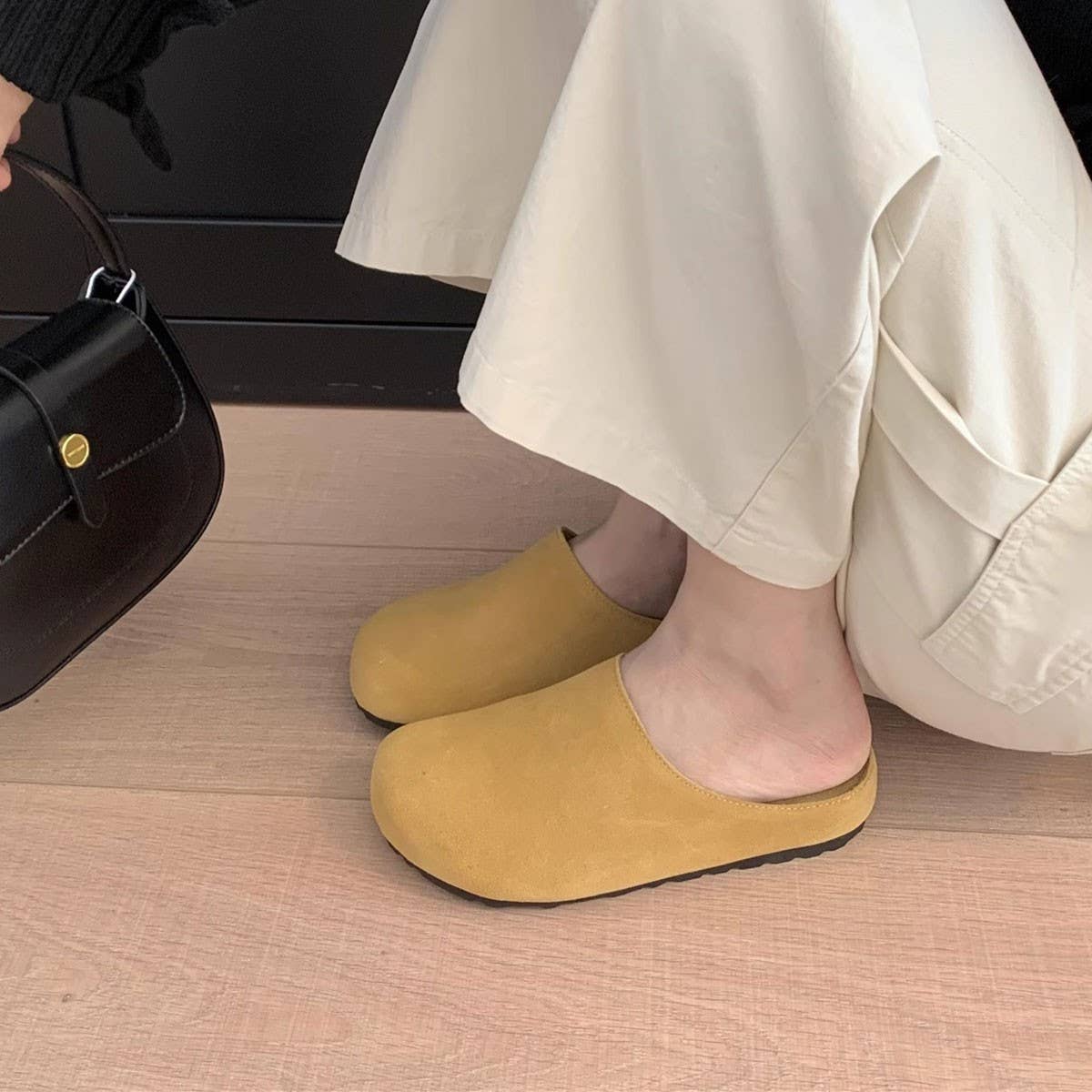 ACCITY - Wholesale Flats/Loafers - Women's - Vintage Leather Clog Mules with Cork Sole_CWSHF00521