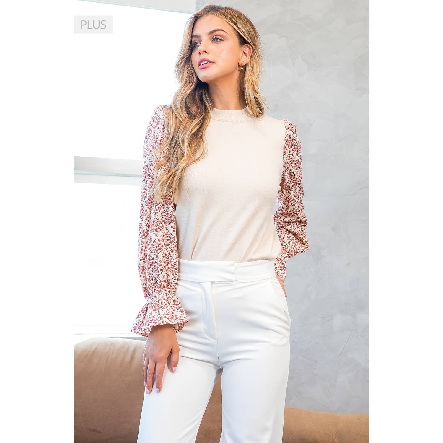 THML - Wholesale T-Shirt - Women's - /Size XL/ Chic Black Floral Sleeve Turtleneck Knit Long Slee4