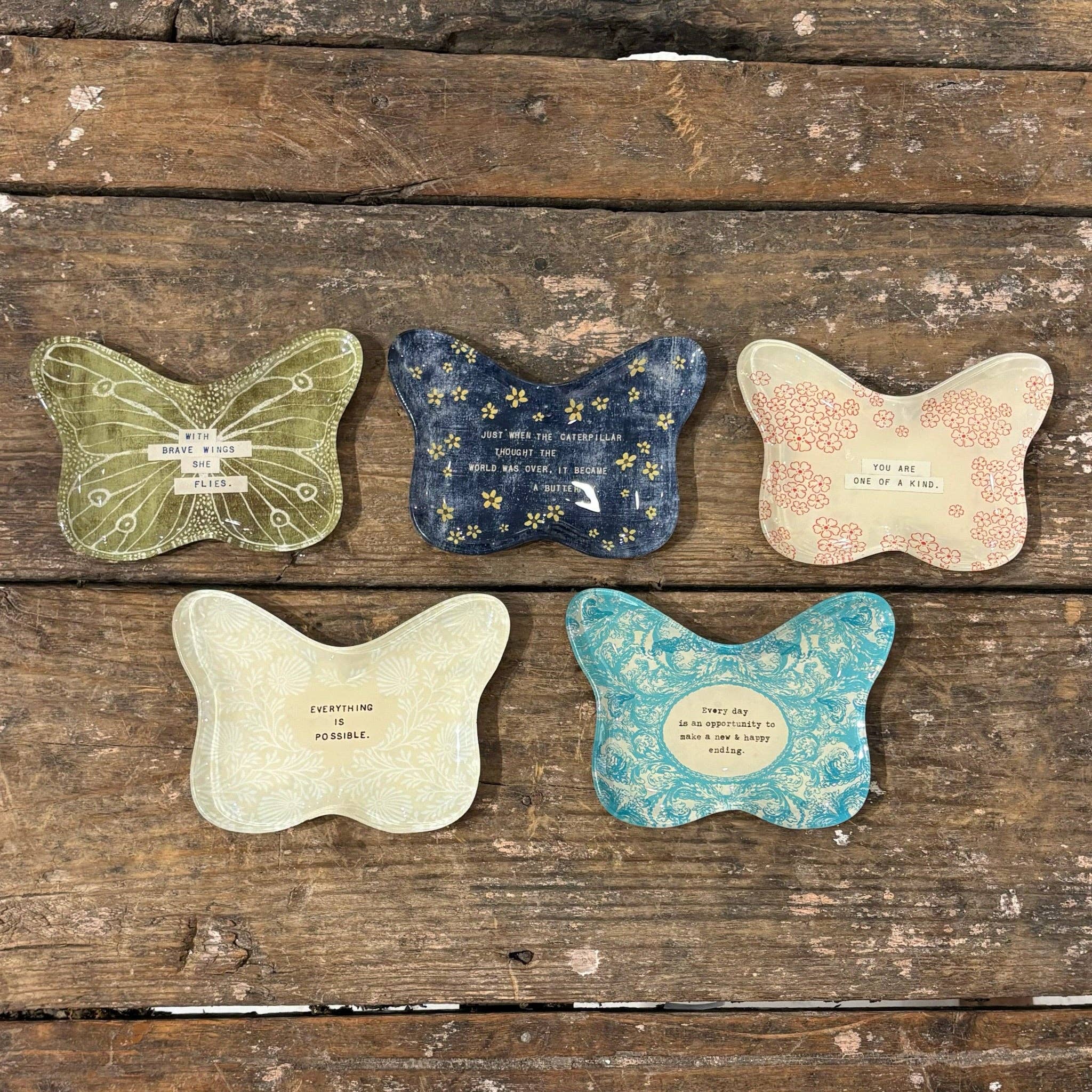 Sugarboo & Co - Vente Assiettes/plats/bols de décoration - Tout est possible Petite assiette à découper Papillon1
