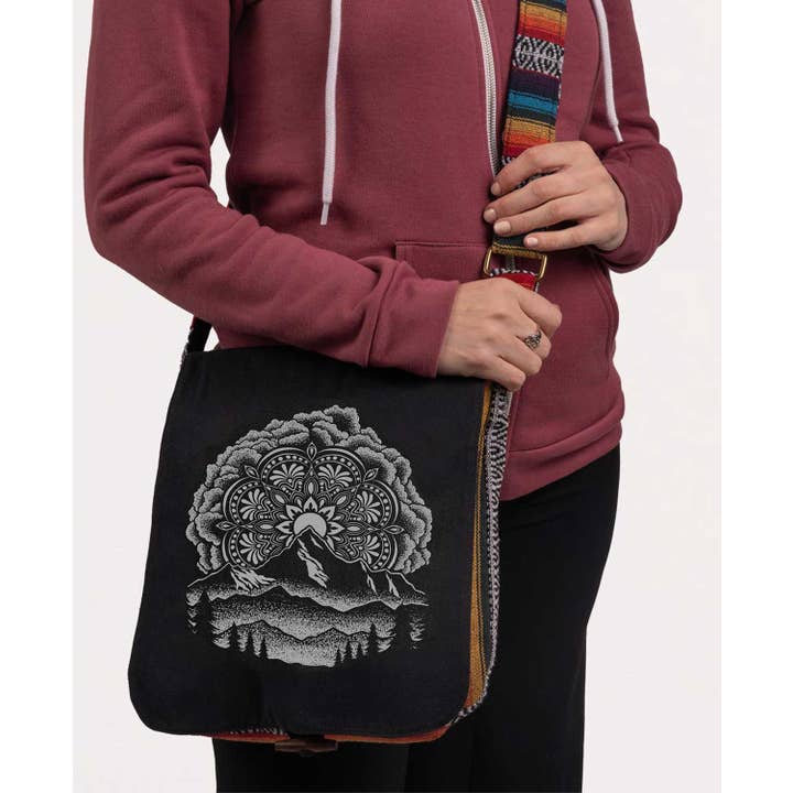 Soul Flower – wholesale Messenger bag – Unisex – Summit Solstice Messenger Bag - Black1
