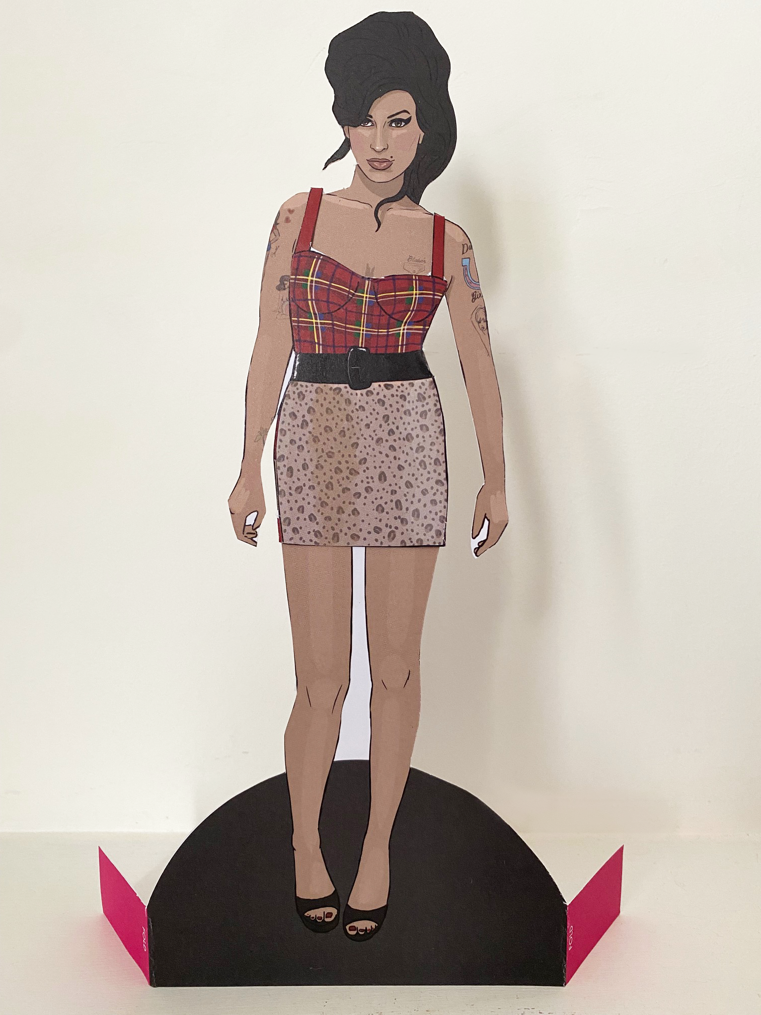 I Love Mel - Wholesale Coloring & Activity Book - Adult - AMY WINEHOUSE PAPER DOLL - BARGAIN BOX OF 306