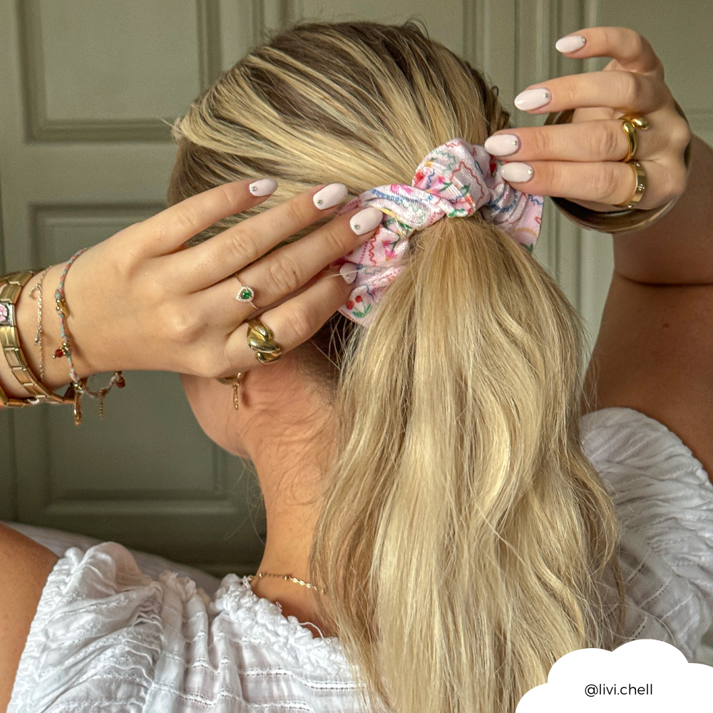 Coconut Lane - Wholesale Scrunchie - Women's - Dolce Vita Scrunchie1