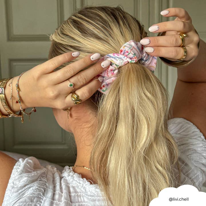 Coconut Lane - Wholesale Scrunchie - Women's - Dolce Vita Scrunchie1