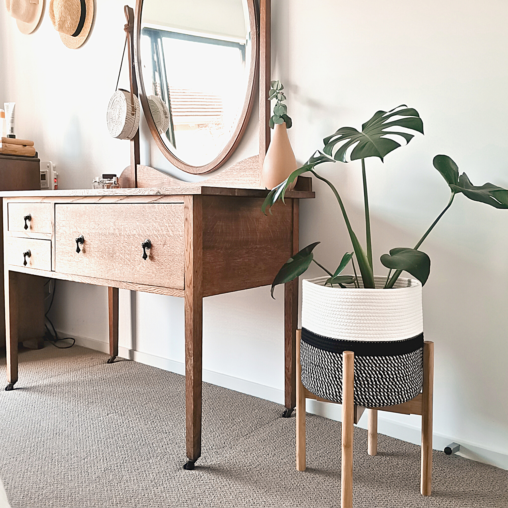 Alfie & Gem - Wholesale Plant Pot Stand - Bamboo Mid Century Plant Stand with Adjustable Width7