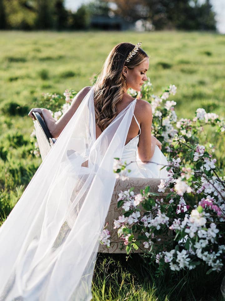 Immer Kap Hochzeitschleier für den Großhandel von Miss Foxine Couture