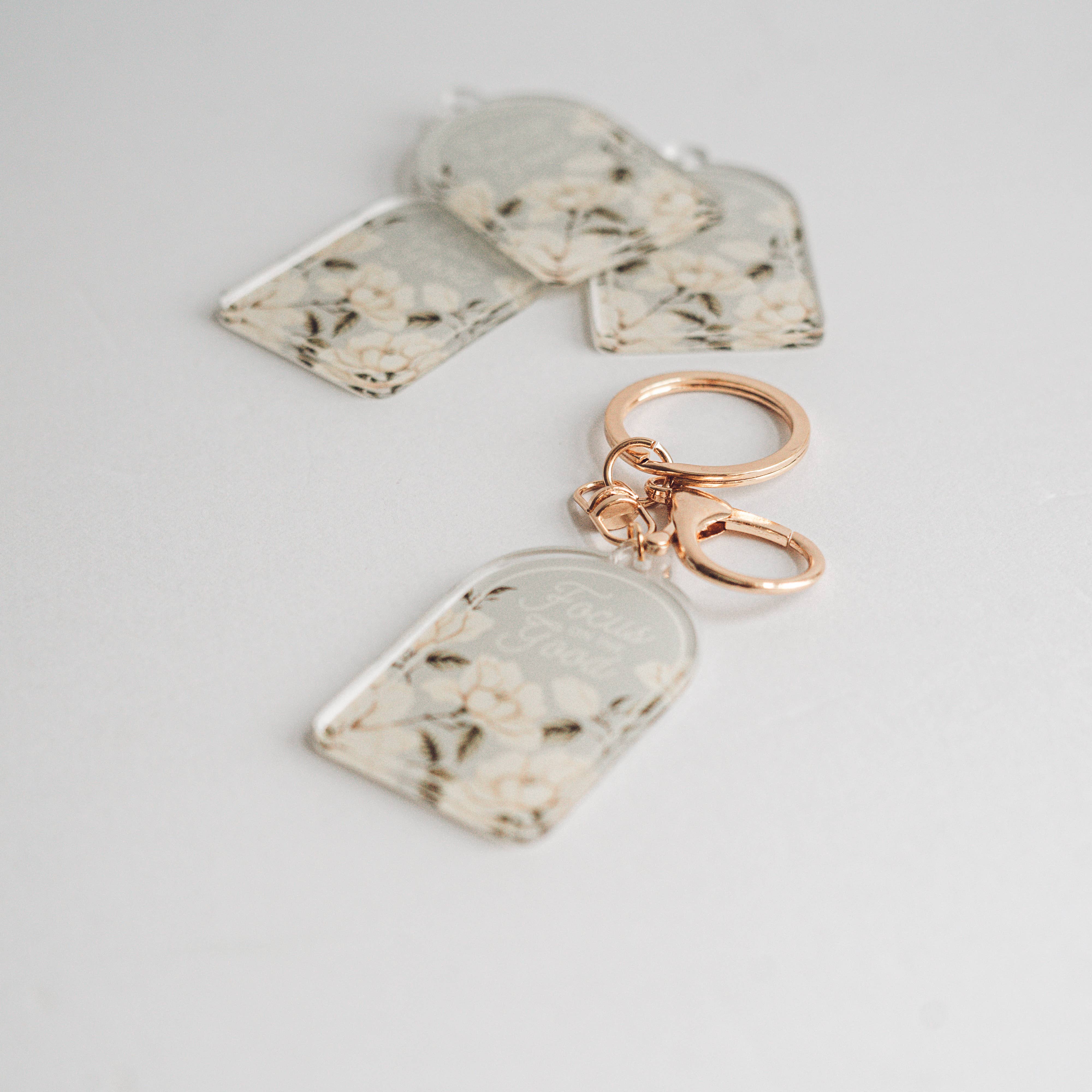 Jo Creative Co - Wholesale Keychain - Unisex - Focus on the Good Acrylic Keychain1