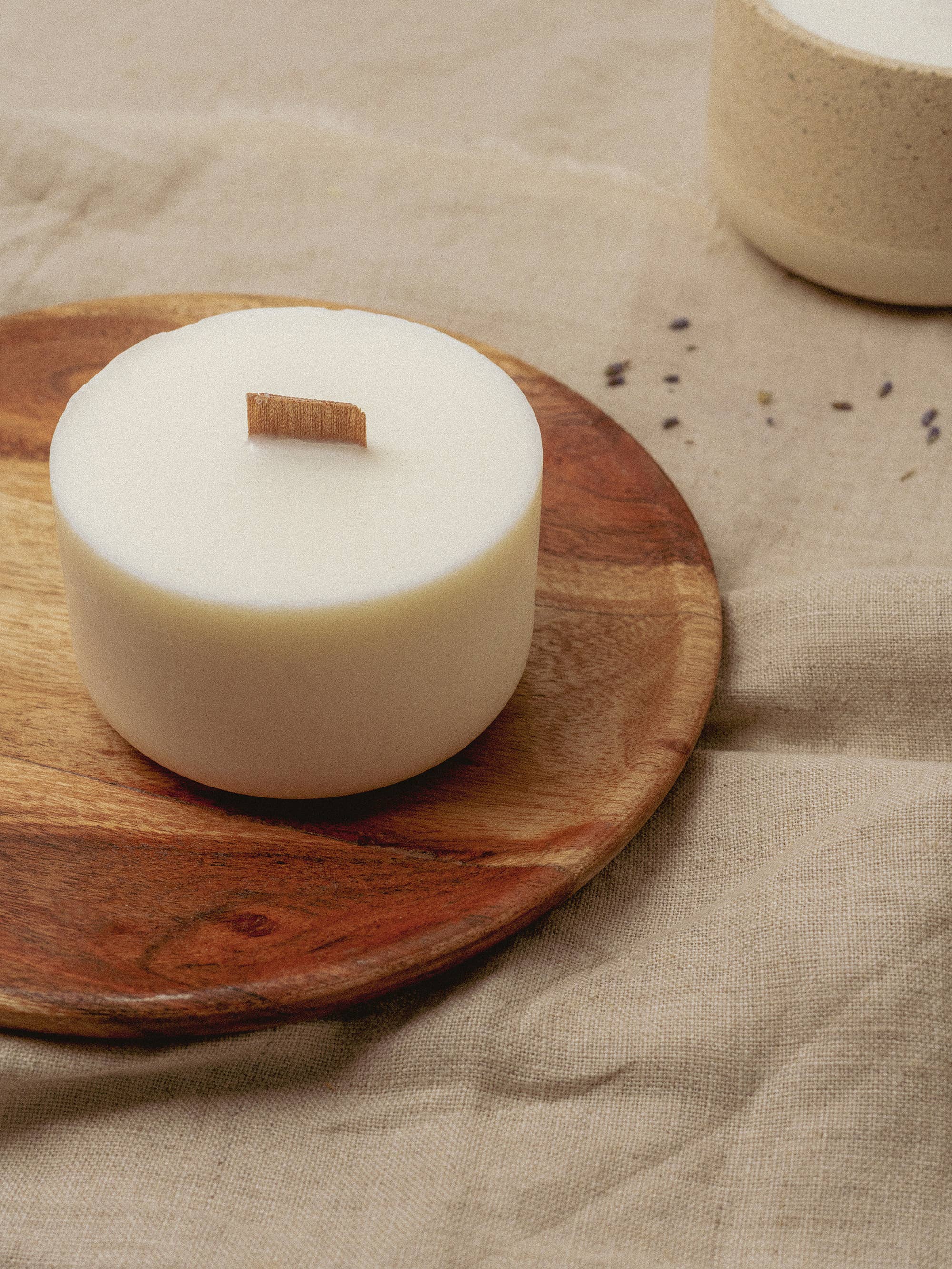 Bobella Co. – wholesale Jar/filled candle – Sea Salt & Driftwood Candle Refill3