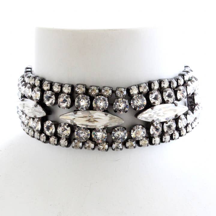 DYNASTY KELLY CHOKER för wholesale av House of Emmanuele