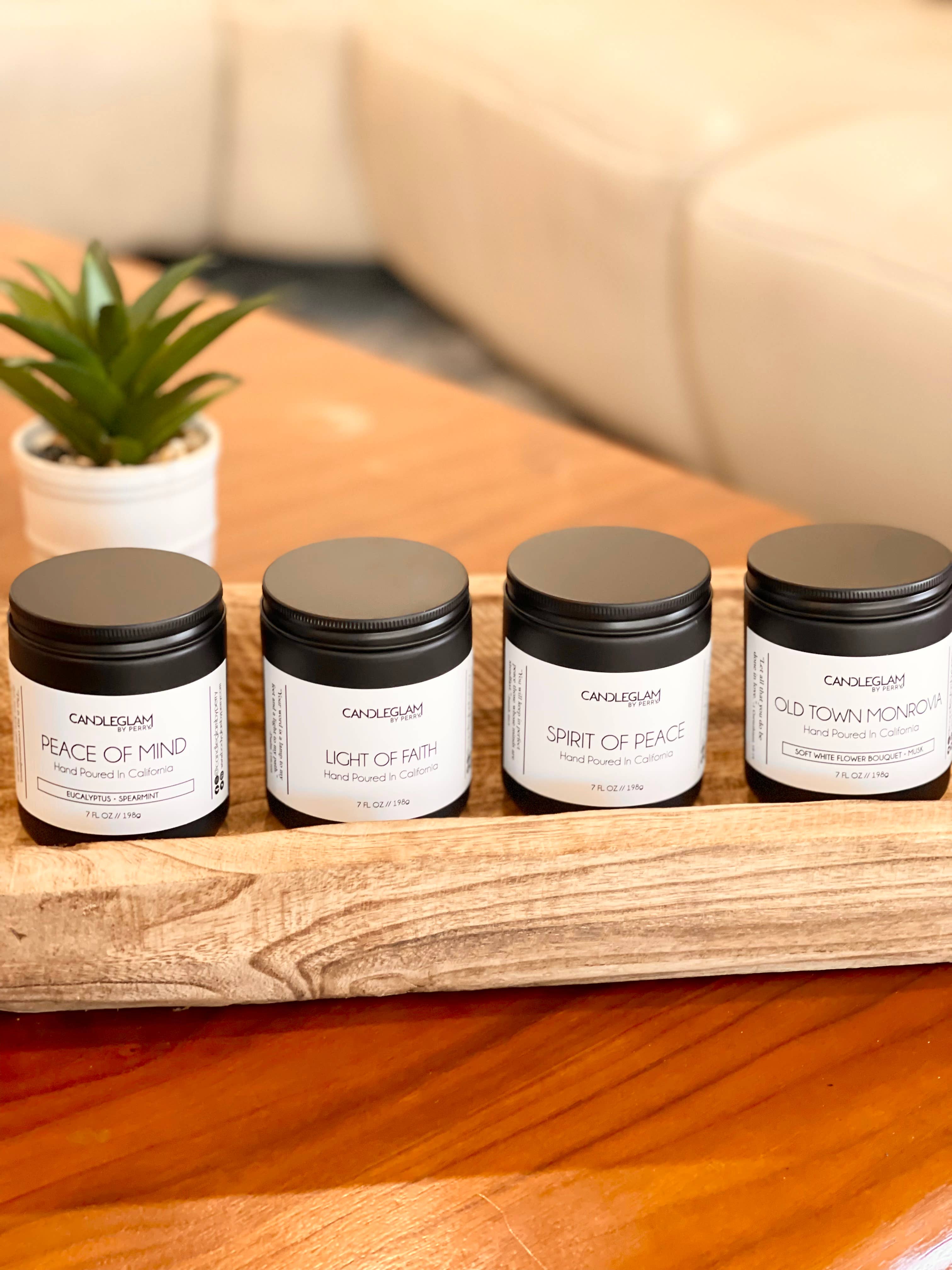 Candleglambyperry - Vente Bougie en bocal - Bougie en pot en verre noir mat sans étiquette9