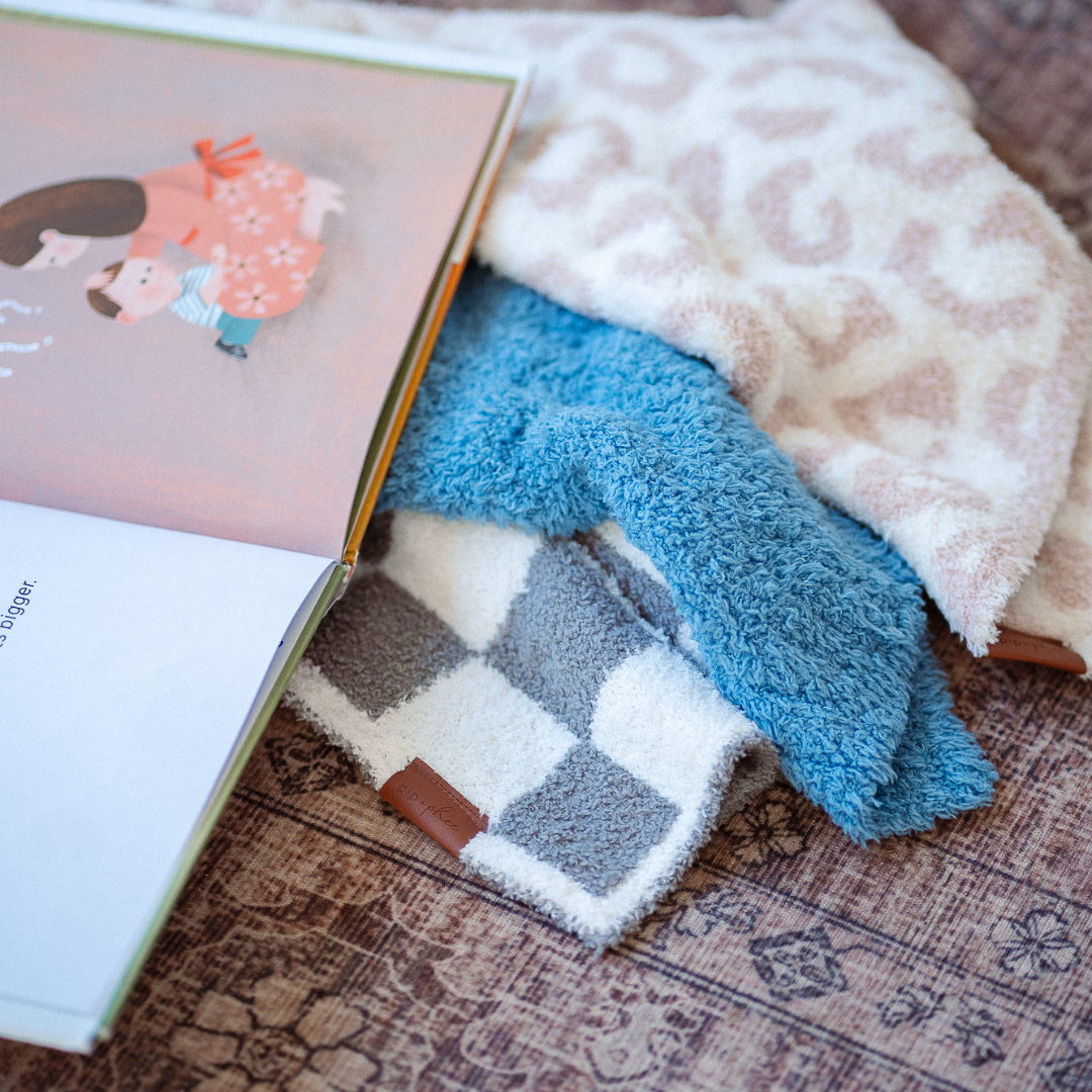 Pip + Phee - Wholesale Security/Cuddle Blanket - Baby - Plush Loveys | 15" x 20"10