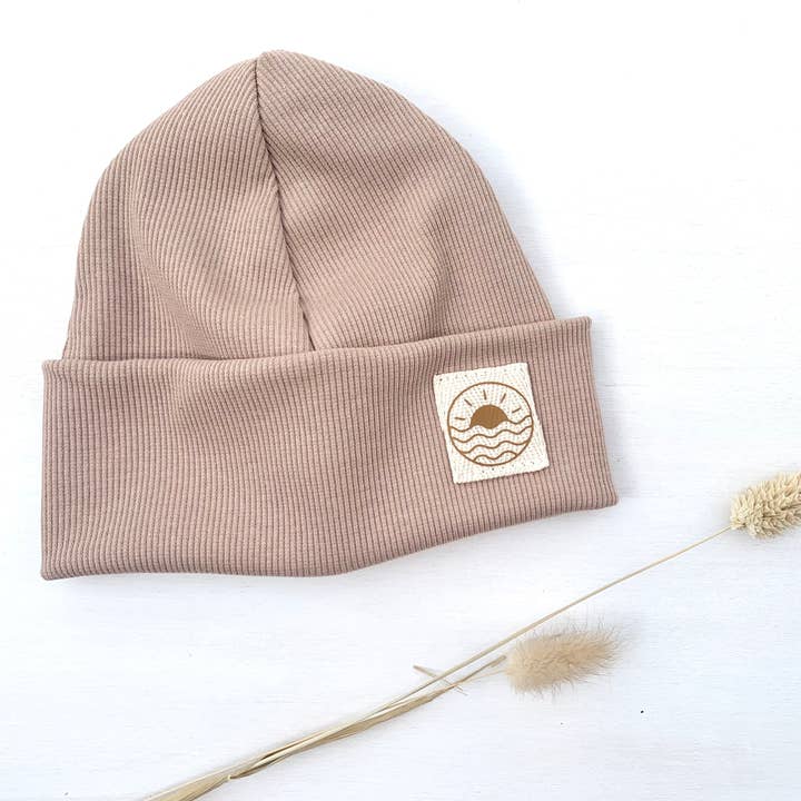 rib beanie | Sun & Waves | amandels voor wholesale door lütt & Lang