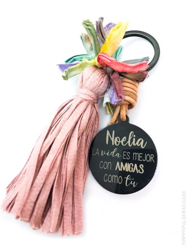 Llavero titanio borlón y medalla 35 mm grabada una cara. para venta al por mayor de Happypulseras