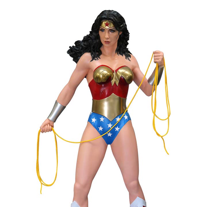 Wonder Woman Life Size Statue DC Character 1:1 for wholesale by LM Treasures
