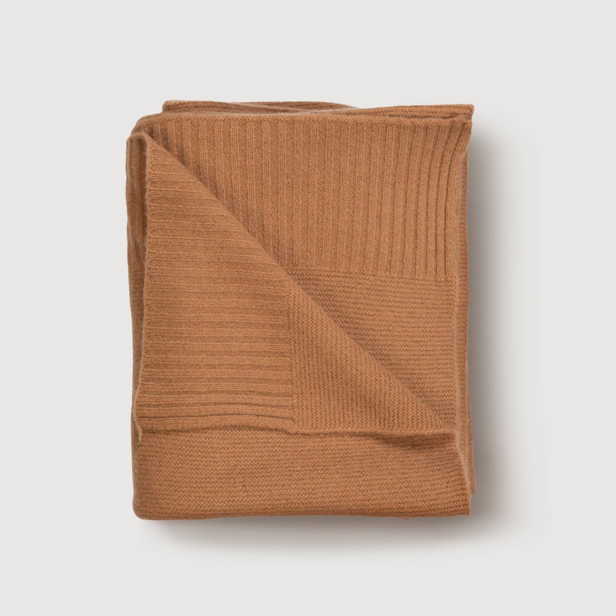 Finch & Fable - Wholesale Bedding Blanket - Kids & Baby - Wool Knitted Blanket - Fawn1