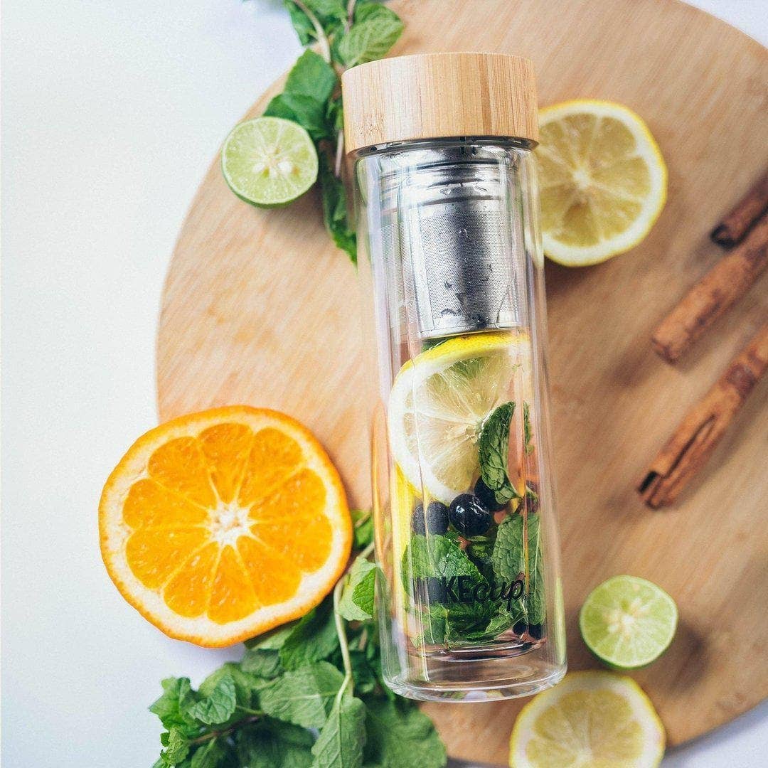 Global WAKEcup - Vente Passoires à thé/infuseurs - Infuseur à thé en verre avec couvercle en bambou biologique1