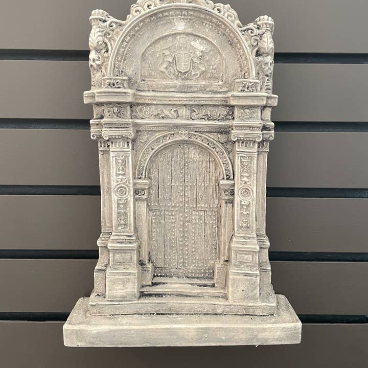 Small Castle Facade Wall Plaque (PL40) for wholesale by Masterpiece Studio