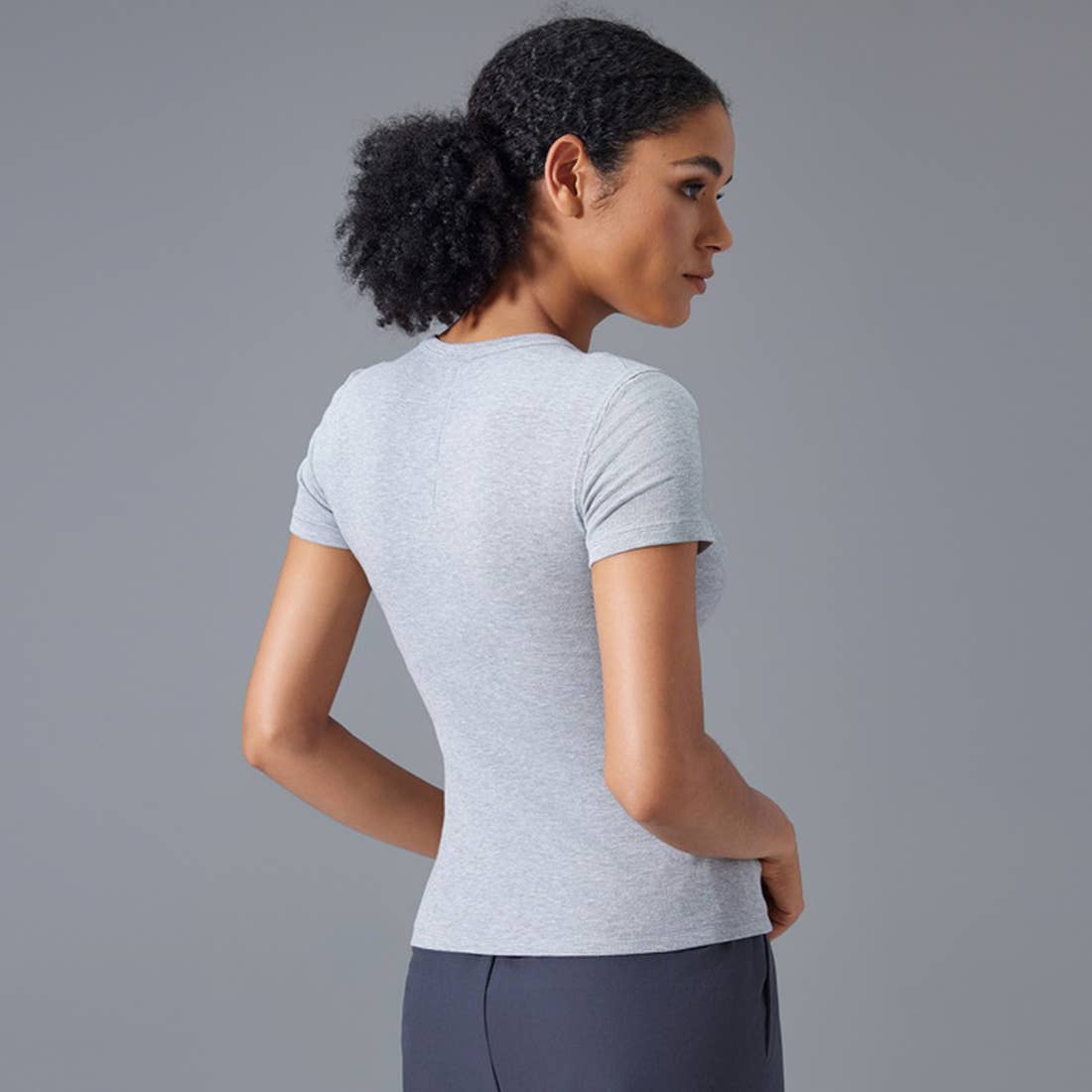 Sodalemon - Vente T-shirt – femme - T-shirt de yoga pour femmes en modal, col rond, ajusté et respirant7