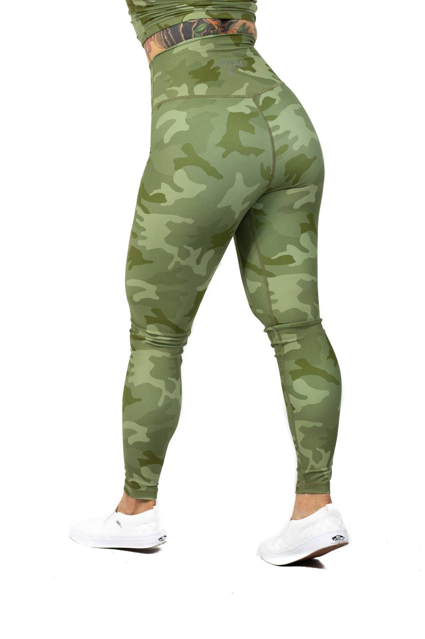 Vital Apparel – Leggings de desporto/casuais - Mulher por atacado – Legging de combate Plush V2 - Camo verde