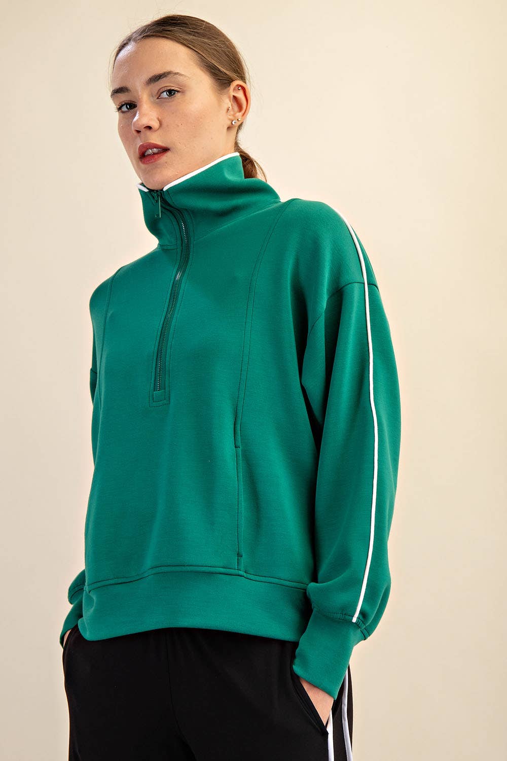 Rae Mode - Vendita all'ingrosso Felpa - Donna - PULLOVER CON ZIP A QUARTO E TUBAZIONI SCUBA MODALE15