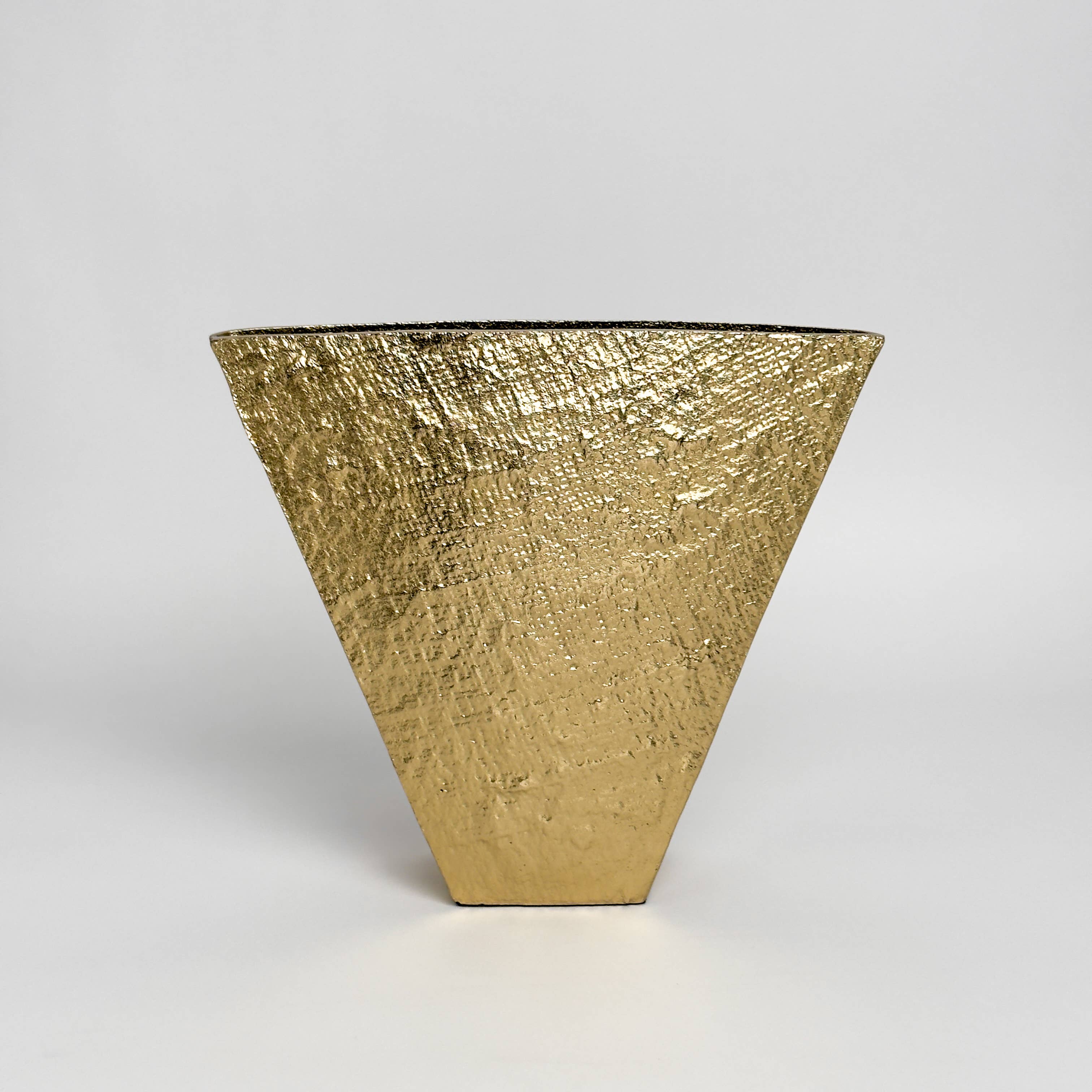 India Handicrafts Inc - Wholesale Vase - Gold Vase2