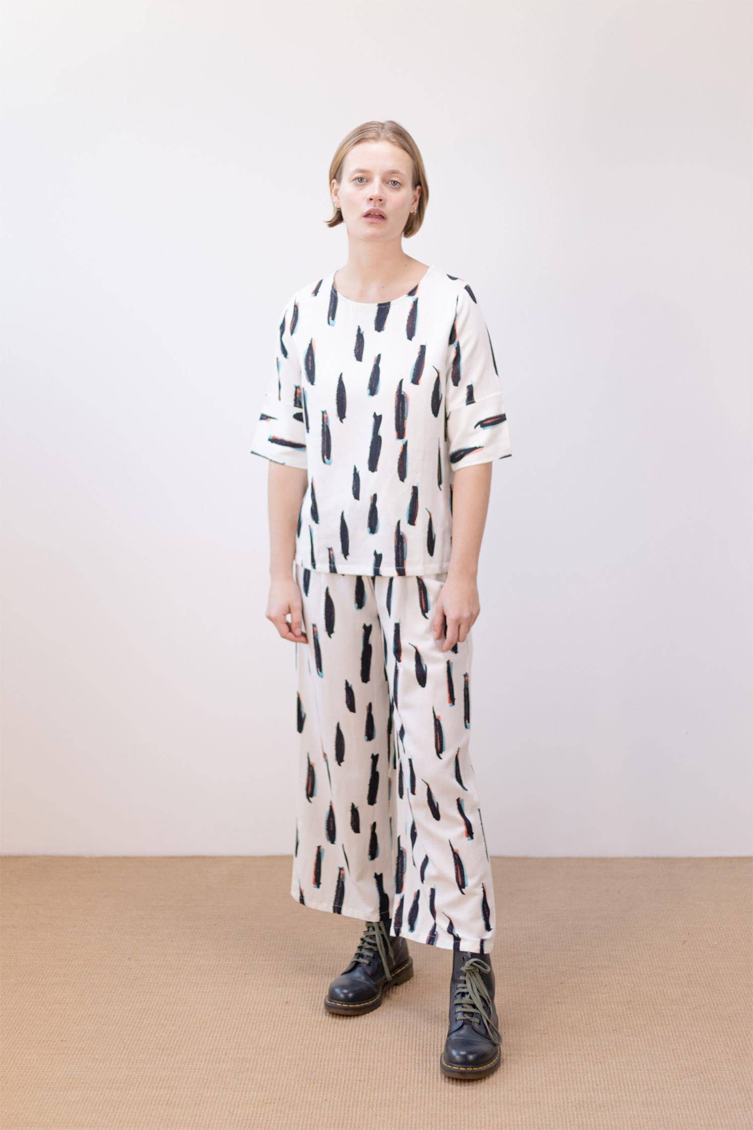 PAN Producto Básico - Wholesale Coat - Women's - Printed raw blouse8