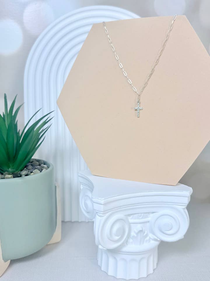 Silver Dainty Cross för wholesale av NEM Designs