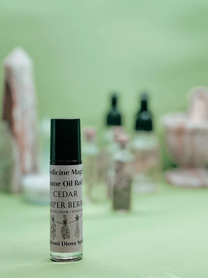Olio Profumato Roll-On Cedro + Bacche di Ginepro per la vendita all'ingrosso da parte di Nizhoni Diosa Spirit