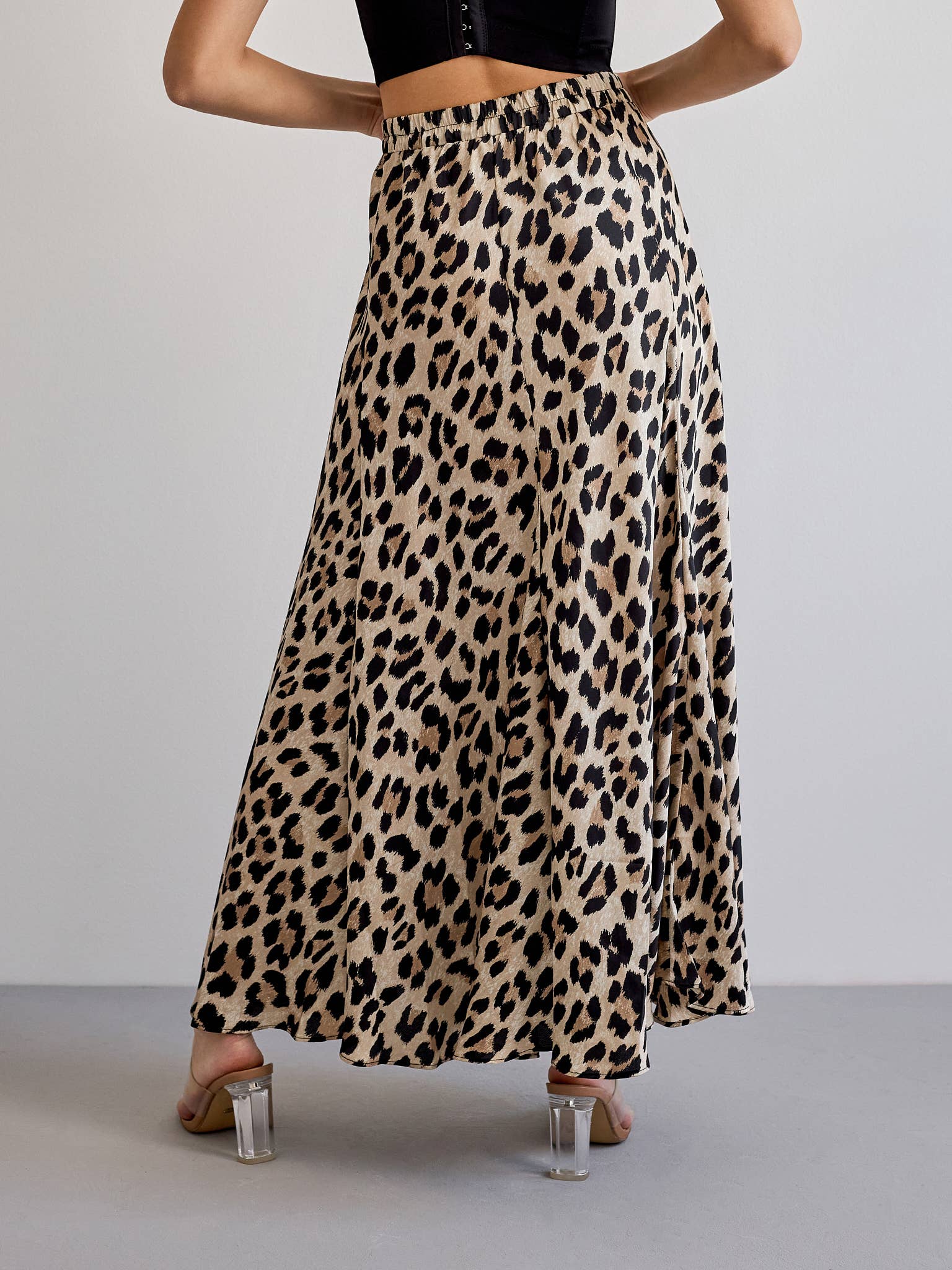 CHOKLATE PARIS - Vendita all'ingrosso Gonna - Donna - Gonna Valentine in raso spesso - CK081523