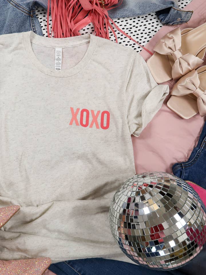 XOXO Graphic Tee for wholesale by hey friends