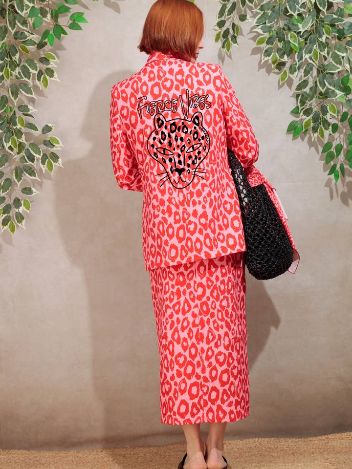 Blazer smoking femme imprimé tigre du Bengale noir pour la vente par Chill&Buy