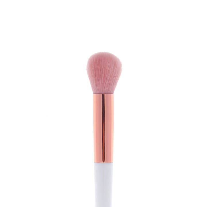 Luxe Basics Contour Brush #204 for wholesale by Amorus USA