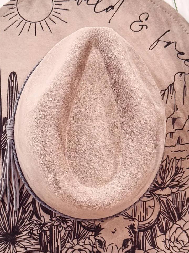 Gravierte Wüstenszene Hut für den Großhandel von Willie & Dolly Designs