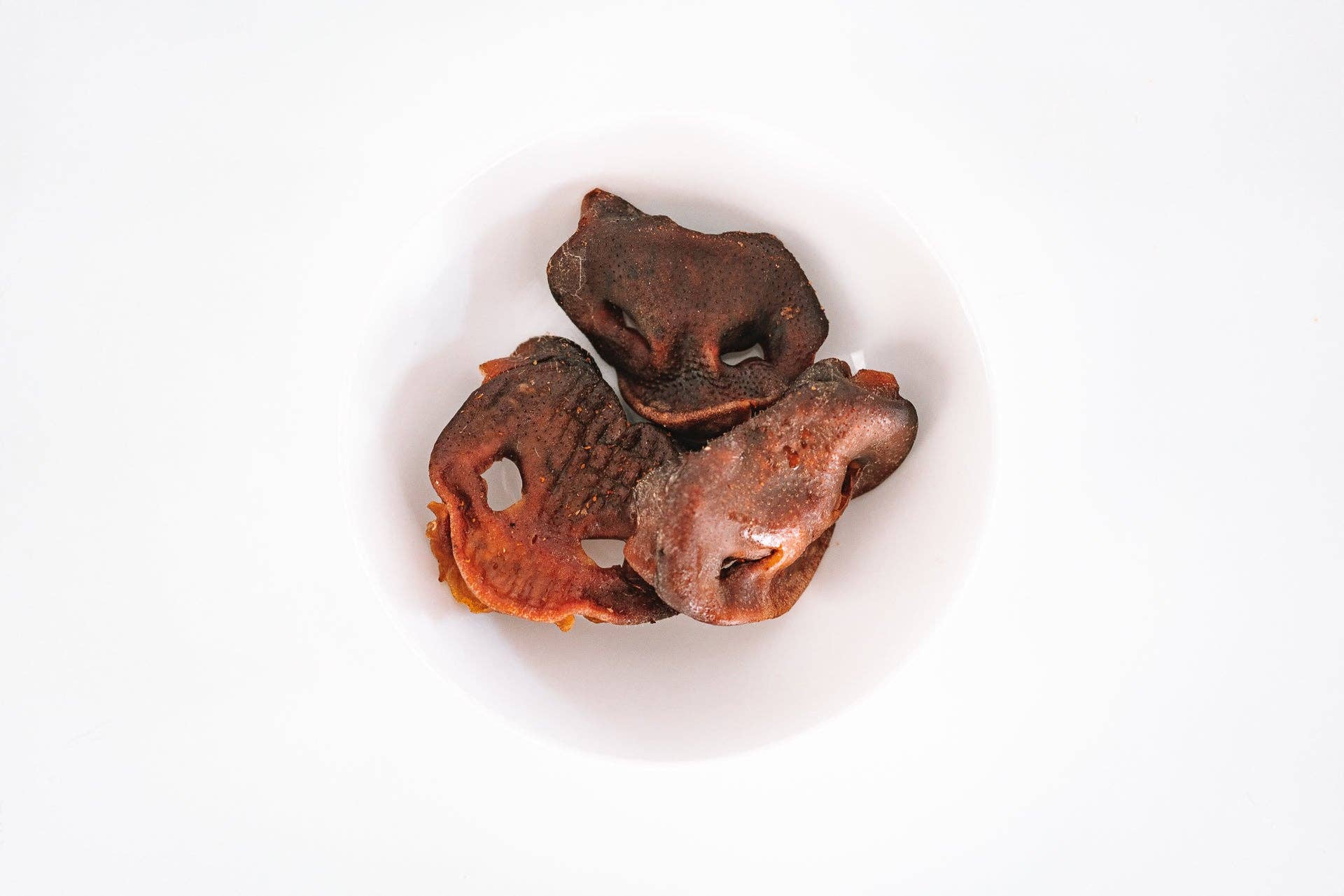 Wild n Fresh Treats - Wholesale Pet Treats - Dog - Dehydrated Pork Snouts